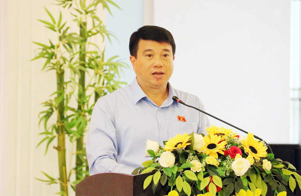 Từ tháng 5/2015 đến 1/2016: Ông làm Bí thư Thành ủy Buôn Ma Thuột. Từ tháng 1/2016 đến 2/2019: ông là Ủy viên dự khuyết Trung ương Đảng khóa XII, Bí thư Thành ủy Buôn Ma Thuột.