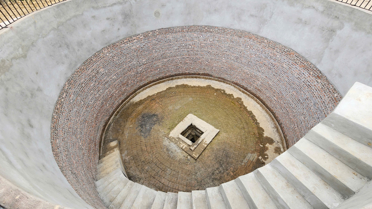 Can canh gieng co xep go xoan oc doc dao o Bac Giang-Hinh-2