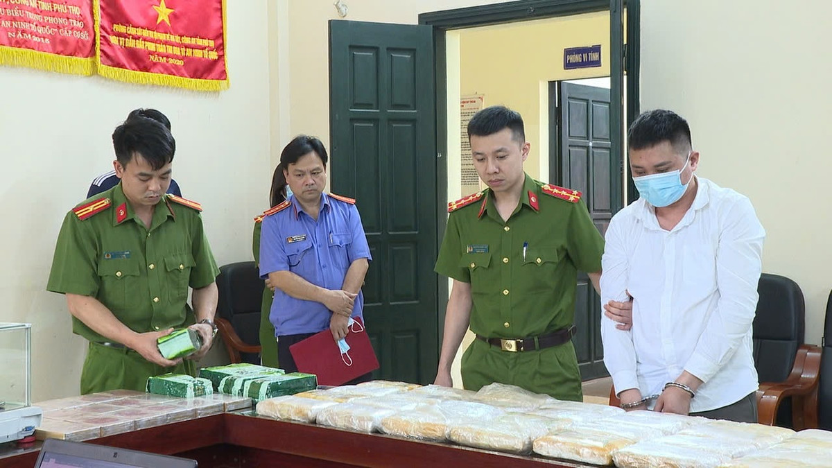 Đề nghị truy tố 73 người trong đường dây ma túy xuyên quốc gia De nghi truy to 73 nguoi trong duong day ma tuy xuyen quoc gia