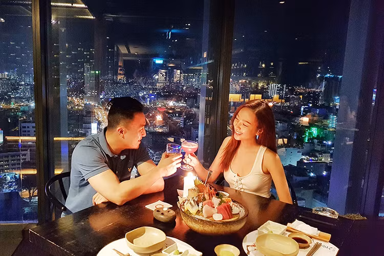 Băng Di hẹn hò lãng mạn cùng bạn trai trước khi đi đóng phim trong khoảng 2 tháng.