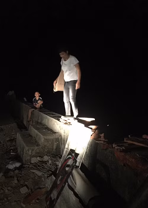 Trước đó, khi nghe tin về cơn bão số 10 tàn phá miền Trung, nữ ca sĩ đã lập tức lên tiếng kêu gọi mọi người giúp đỡ đồng bào.