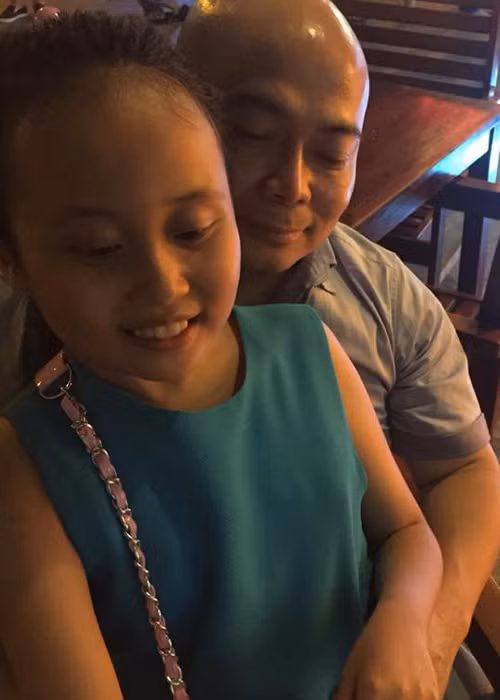 Cách đây ít ngày, Phương Thanh công khai bố của con gái - bé Gà. Trớ trêu thay đây cũng là ngày giỗ đầu của anh.