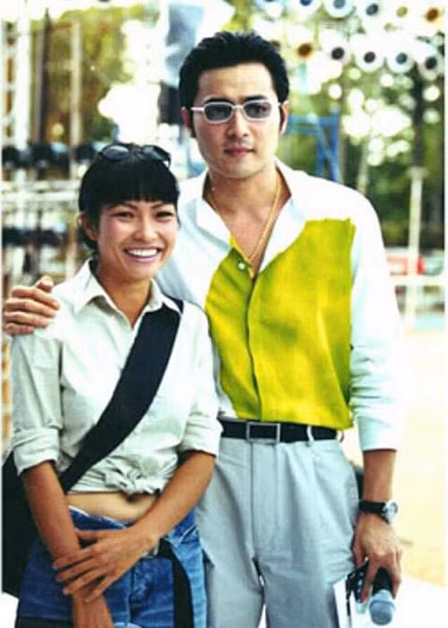 Bùi Phương Thanh khoe khoảnh khắc bên tài tử xứ Hàn Jang Dong Gun cách đây 16 năm tại Việt Nam.