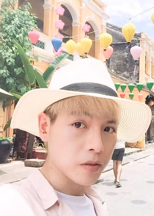 Đức Phúc "thả thính": "Đưa em đi khắp thế gian".