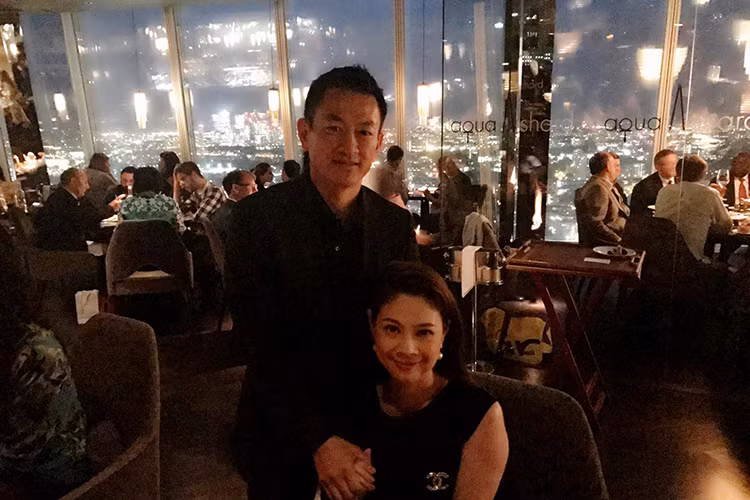 "Búp bê" Thanh Thảo cùng bạn trai Việt kiều tận hưởng bữa tối lãng mạn ở tòa nhà cao nhất London.