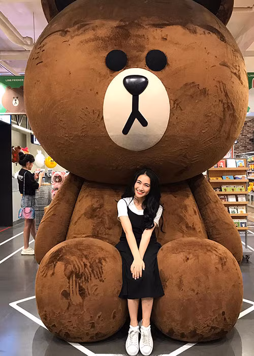 Hòa Minzy khoe ảnh dạo chơi ở Hàn Quốc.