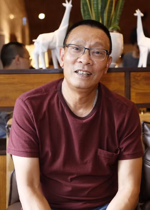 Thỉnh thoảng nhà báo Lại Văn Sâm tham gia các sự kiện của các đài truyền hình, làm giám khảo, khách mời giao lưu truyền cảm hứng cho các bạn trẻ ở một số trường đại học. Ảnh: Dân Việt