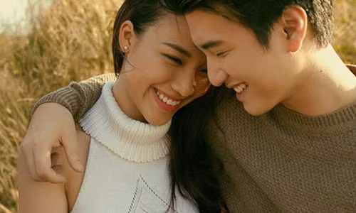 Ha Vi buc xuc khi bi che thua kem tinh cu Huynh Anh-Hinh-3