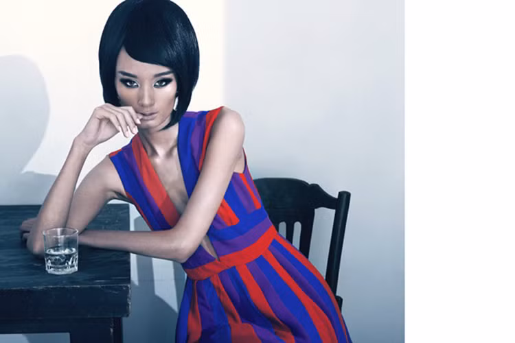 Tuy vậy, không chỉ Cao Ngân mà nhiều sao Việt cũng có thời gian gầy thảm hại. Năm 2011, Lê Thúy tham gia cuộc thi Vietnam’s Next Top Model. Thời điểm này, cô đã sở hữu vóc dáng gầy gò quá mức. Sau đó, Lê Thúy liên tục xuất hiện trong hình ảnh gầy tong teo khiến người hâm mộ lo lắng. Ảnh: Yeah1