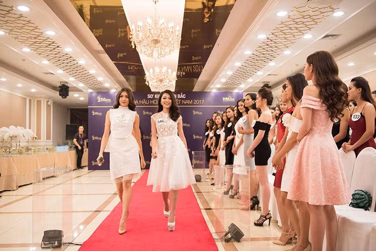 Dàn thí sinh tham gia vòng thi sơ tuyển sơ khảo khu vực miền Bắc gây ấn tượng bởi nhan sắc xinh đẹp, có trình độ học vấn.