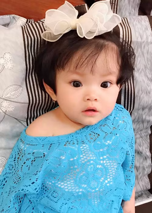 Con gái của Hải Băng - Thành Đạt xinh như thiên thần khiến nhiều người yêu mến.