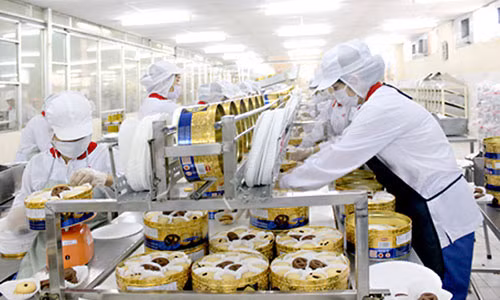 Thuc hu viec di lam o Singapore luong 35 trieu dong/thang?