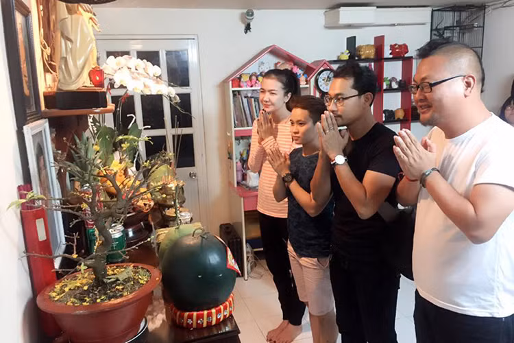 Minh Thuận qua đời vào ngày 18/9/2016 ở tuổi 46 vì bệnh ung thư phổi. Sự ra đi của anh khiến gia đình, bạn bè, đồng nghiệp và khán giả vô cùng tiếc thương.