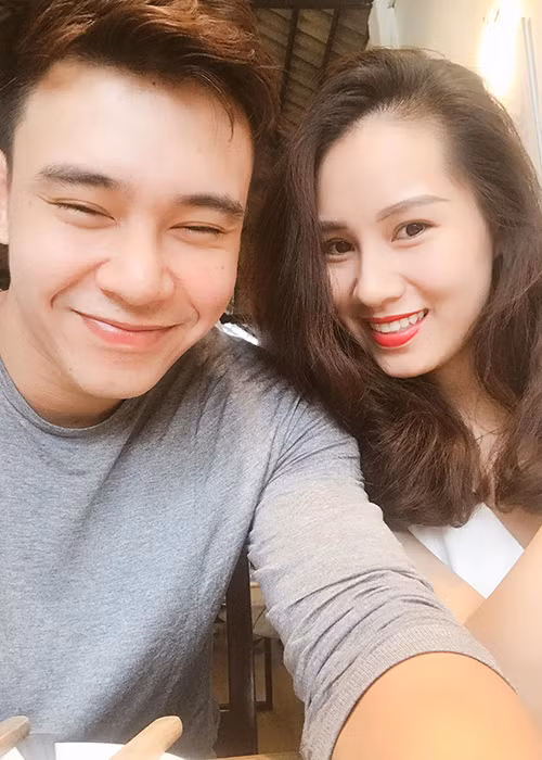 Day la ban gai chua duoc 1m6 cua ca si Dong Hung