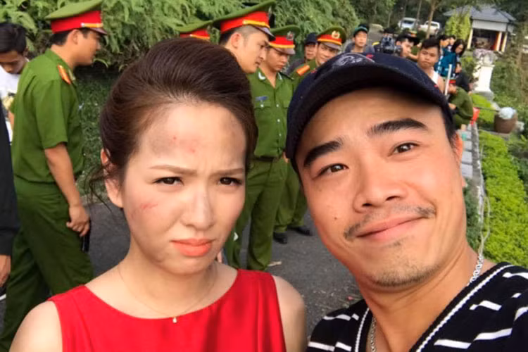 "Tình yêu, sự cảm thông của các bạn là nguồn động viên, khích lệ vô giá cho mỗi chúng tôi. Mong được tiếp tục gặp mọi người trong những dự án phim sắp tới!" - Đan Lê chia sẻ.