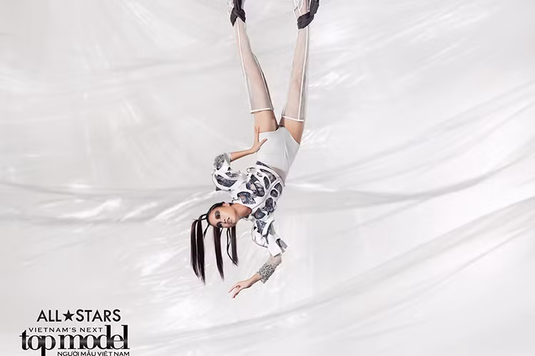 Ở mùa giải này, vấn đề về sức khỏe kém của Chà Mi đã khiến cho cô không thể giữ vững được phong độ của mình.