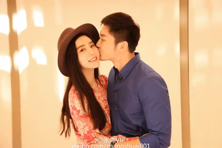 Trong ngày sinh nhật lần thứ 34, Phạm Băng Băng vô cùng hạnh phúc khi đón tuổi mới bên Lý Thần. Ảnh: 67