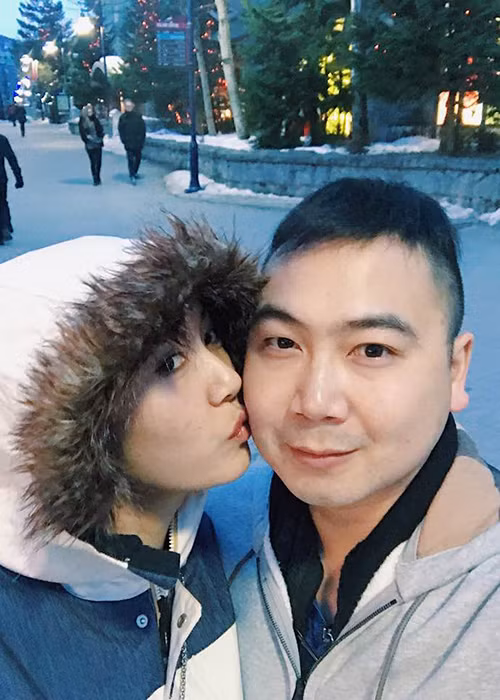Sau khi đón năm mới 2017 tại Việt Nam, Thúy Vân cùng bạn trai tận hưởng kỳ nghỉ đầu năm ở Vancouver, Canada. Ảnh: FBNV