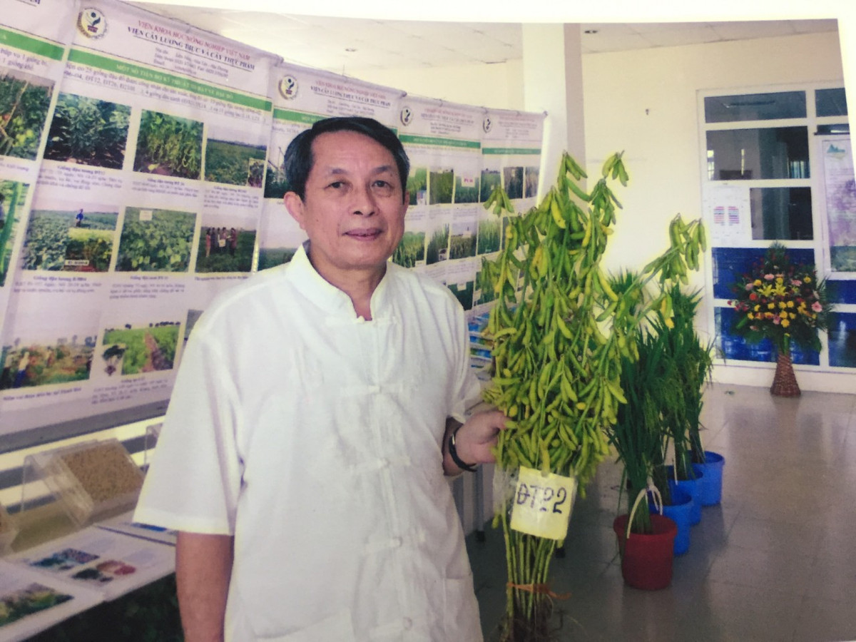 GS Tran Dinh Long tran tro dua nong nghiep Viet vuon tam the gioi-Hinh-5