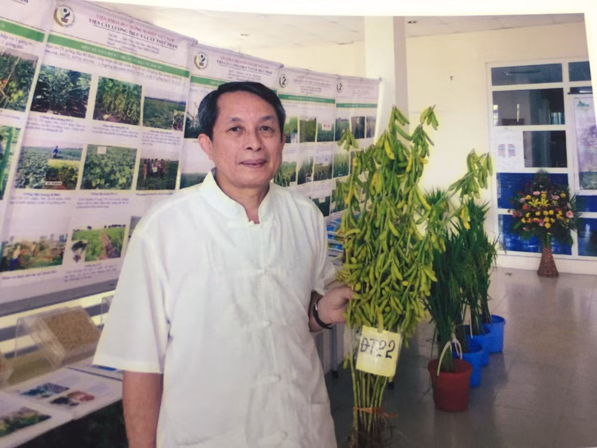 GS Tran Dinh Long tran tro dua nong nghiep Viet vuon tam the gioi-Hinh-5