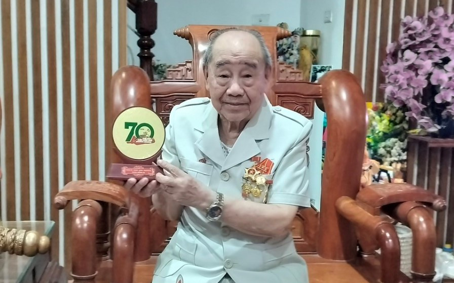 Ky uc pha bom, mo duong cua nhan chung Dien Bien Phu