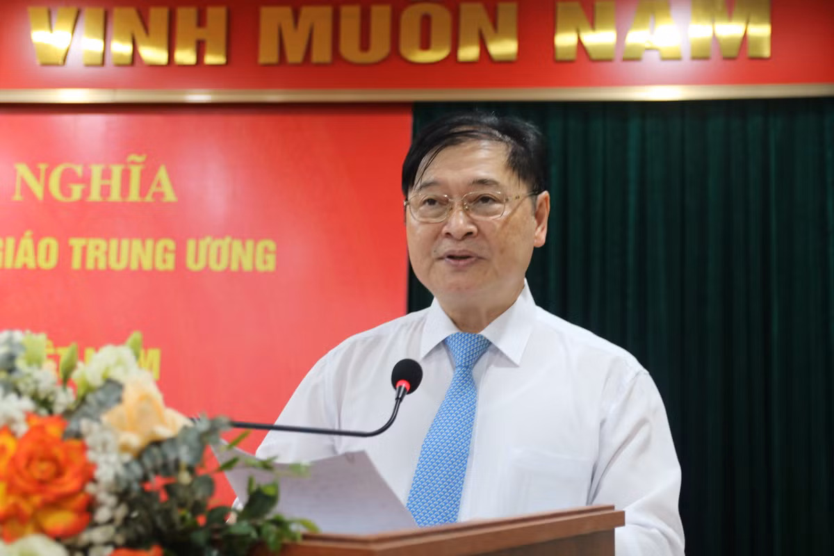 Xay dung doi ngu tri thuc vung manh la boi dap “nguyen khi quoc gia