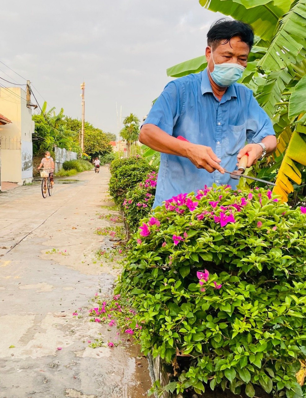Bi thu thon Tran Quang Huy: “Ho bien” duong co hoa, nha co so