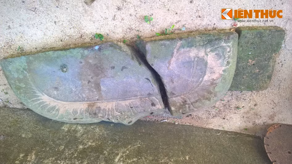 Khi thi công đường cao tốc Đà Nẵng - Quảng Ngãi, san lấp nền đường, đã phát hiện dấu tích của di tích Chăm dưới lòng đất ở độ sâu khoảng 0,5m. Sau hơn 2 tháng, các nhà khảo cổ học từ Viện Khảo cổ học Việt Nam đã hoàn thành việc khai quật trên diện tích 3.000m2 và phát lộ rất nhiều thành phần kiến trúc. 