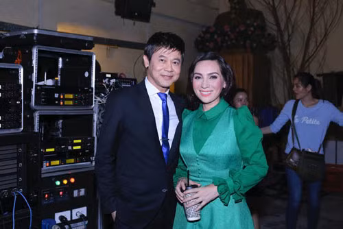 Khan gia rung tim khi nghe Manh Quynh hat-Hinh-6