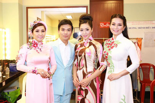 Khan gia rung tim khi nghe Manh Quynh hat-Hinh-2