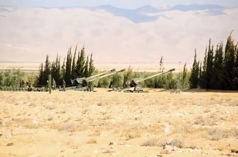 Hình ảnh được cho là trận địa pháo Msta-B của Nga tại Homs.