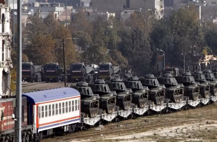 Động thái này của Thổ Nhĩ Kỳ được dư luận cho là sẽ làm nghiêm trọng thêm tình hình hiện tại khi, Moscow cáo buộc Ankara hổ trợ cho IS chống lại Tổng thống Syria Bashar al-Assad.