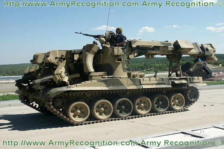 IMR-2 có bề dày chiến tích cũng khá lớn khi nó được điều động cho chiến dịch quân sự của Liên Xô ở Afghanistan và Nga trong xung đột ở Chechnya. Tuy nhiên khả năng của IMR-2 được thể hiện rõ nhất khi nó tham giaquá trình khắc phục sự cố hạt nhân Chernobyl.