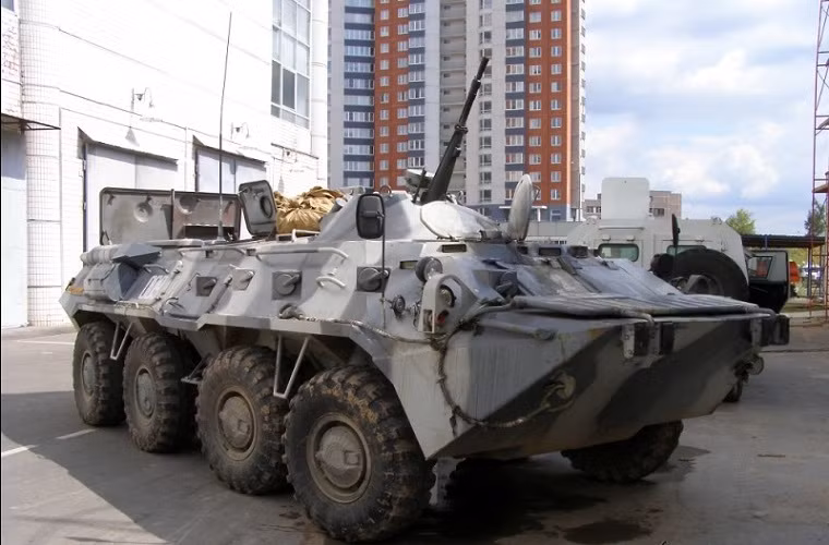 Xe bọc thép chở quân BTR-80 được Quân đội và các đơn vị vũ trang Liên Xô đưa vào trang bị từ năm 1986 hoạt động cho tới tận ngày nay, với số lượng được sản xuất lên tới hơn 5.000 chiếc.