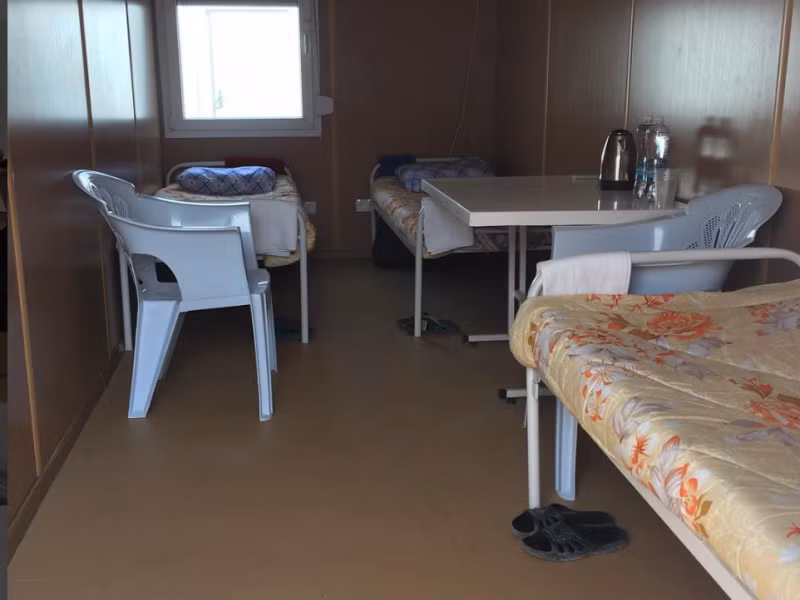 Các binh sĩ đều được ở trong module nhà cơ động.