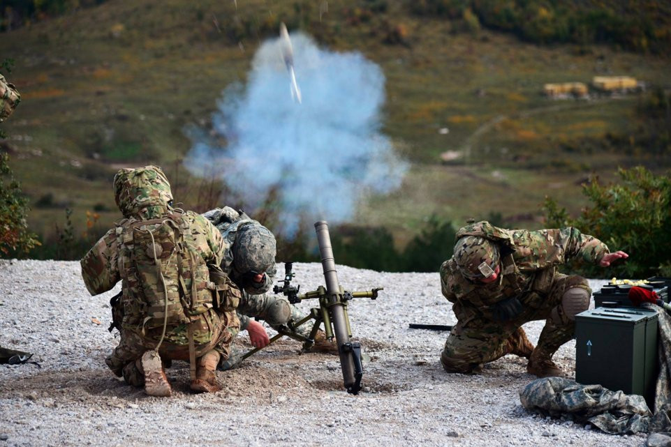 Súng cối là một vũ khí cổ điển nhưng cho hiệu quả sử dụng rất cao và chi phí thấp. Trong các cuộc bao vây hoặc chống bao vây, cối là vũ khí tấn công và đáp trả hữu hiệu nhất. Các đơn vị bộ binh có thể sử dụng cối 60 hoặc 80 mm để tấn công đối phương mà không phải chờ đợi sự chi viện của pháo binh hay các lực lượng khác. Đơn giản trong sử dụng, khả năng cơ động cao, chi phí thấp, hỏa lực mạnh là những ưu điểm giúp cối tiếp tục giữ vai trò quan trọng trong quân đội Mỹ và các nước khác.