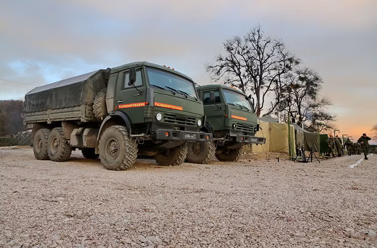 Kế hoạch này không chỉ diễn ra ở nước Cộng hòa Ingushetia mà còn cả ở nước Cộng hòa Chechnya, và cả hai khu vực này đều có đường biên giới chung với Gruzia. Được triển khai từ năm 2012 cho tới nay, các đơn vị công binh Nga đã xử lý hơn 4000ha đất bị ô nhiễm bom mìn sau chiến tranh.