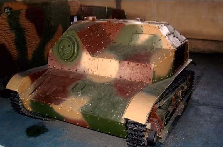 Một chiếc “siêu” tăng hạng nhẹ TKS do Ba Lan phát triển trong Chiến tranh Thế giới thứ 1 tại Kubinka.