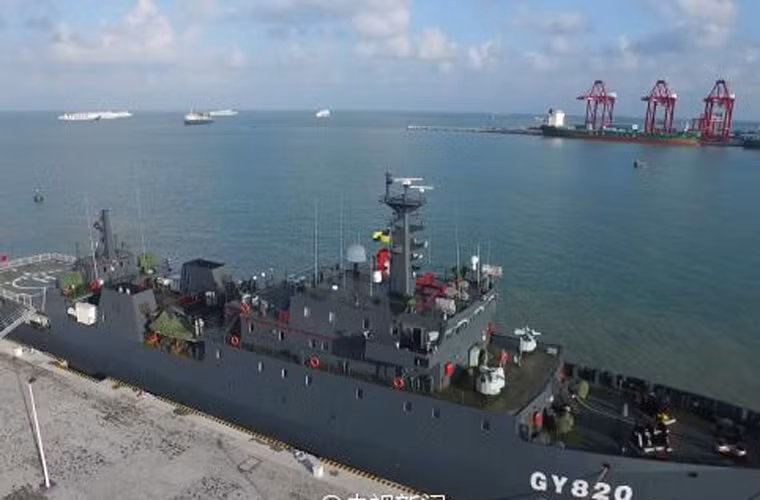 GY820 là tàu hậu cần bí ẩn được chế tạo cho Lục quân Trung Quốc, tính năng của nó tới bây giờ vẫn chỉ là thông tin đồn đoán.