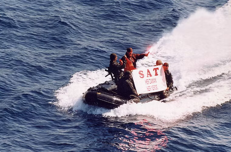 Vũ khí cuối cùng của Thổ Nhĩ Kỳ được coi là đáng gờm với Nga không phải là “sắt thép” mà là “con người” – lực lượng đột kích dưới nước SAT (Sualtı Taarruz Timleri/Underwater Assault Teams).