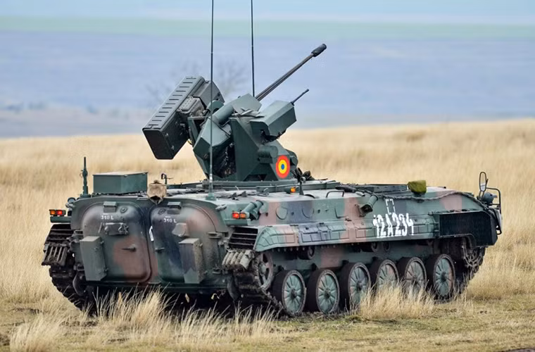 Xe chiến đấu bộ binh MLI-84M của Romania được phát triển dựa trên xe chiến đấu bộ binh BMP-1 của Liên Xô, nó được trang bị một tháp pháo tự động điều khiển từ xa với hệ thống vũ khí chính gồm một pháo tự động Oerlikon KBA 25mm và hai tên lửa chống tăng dẫn đường Maljutka-2T hoặc Spike.