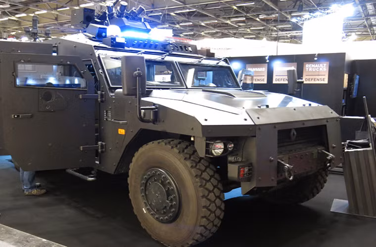 Trong ảnh là một dòng xe bọc thép chở quân Sherpa dành cho lực lượng an ninh hoặc đơn vị chống khủng bố do Renault Trucks Defense phát triển.