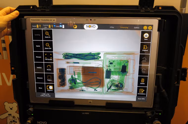 Công ty NOVO mang đến triển lãm Milipol-2015 lần này là hệ thống giám sát X-ray di động mới có thiết kế gọn nhẹ dễ dàng triển khai ở mọi địa điểm và dễ sử dụng đối với cả nhân viên an ninh thông thường.