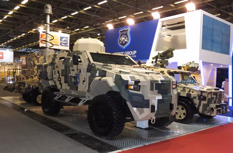 Một dòng xe bọc thép kháng mìn có tên Spartan do hãng Streit Group phát triển.