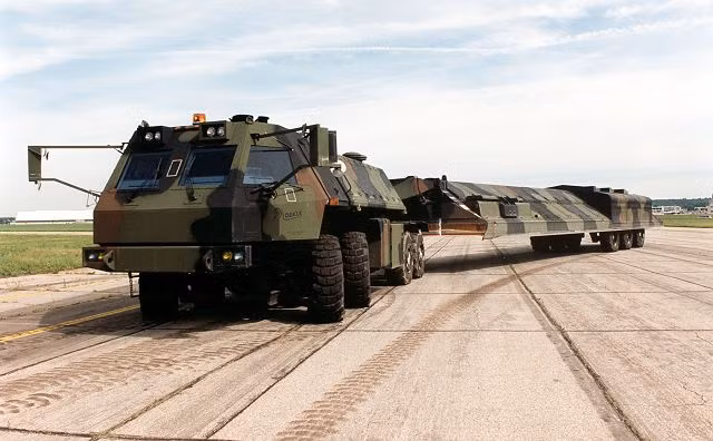 So Topol, Yars, My phat trien ten lua dan dao di dong-Hinh-2