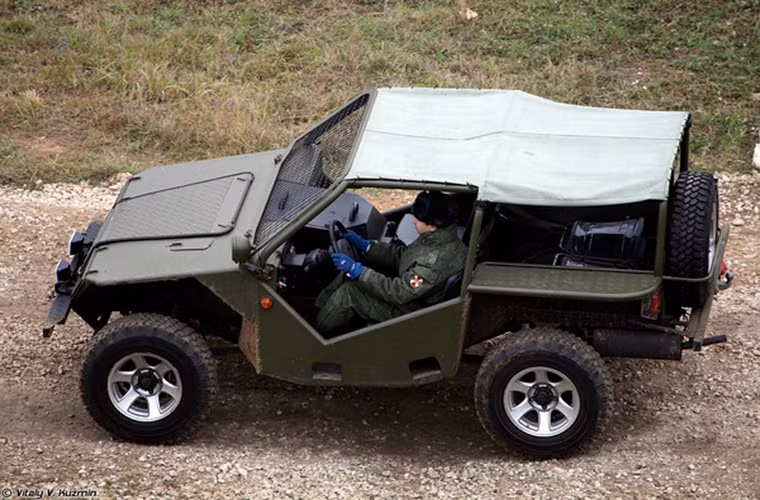 Nó có thể di chuyển tối đa với vận tốc lên tới 105km/h với phạm vi hoạt động có thể đạt tới 600km.