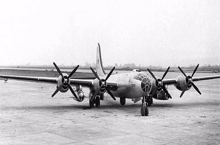 Sau Chiến tranh Thế giới thứ 2, mẫu máy bay ném bom làm nên tên tuổi của Tupolev là Tu-4. Nó được xem là dòng máy bay ném bom chiến lược đầu tiên của Liên Xô được đưa vào hoạt động từ cuối những năm 1940 cho đến giữa thập niên 1960.