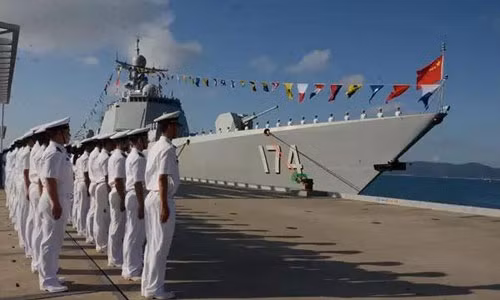 Vach mat tau chien moi Trung Quoc dua toi Bien Dong