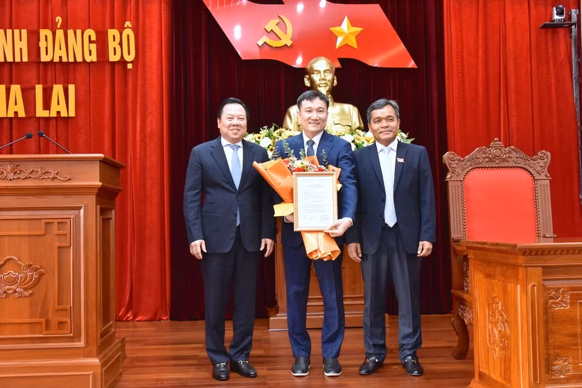 Chi dinh ong Nguyen Tuan Anh tham gia BCH Tinh uy Gia Lai