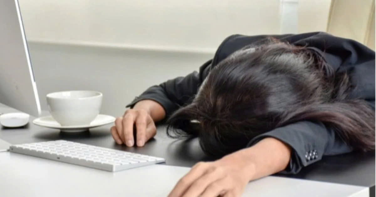 Theo các chuyên gia, để cơ thể thoát khỏi mệt mỏi, chúng ta cần nhanh chóng loại bỏ các thói quen sinh hoạt xấu, bắt đầu từ việc ngủ đủ giấc, ăn uống điều độ và tăng cường vận động... Ảnh minh họa